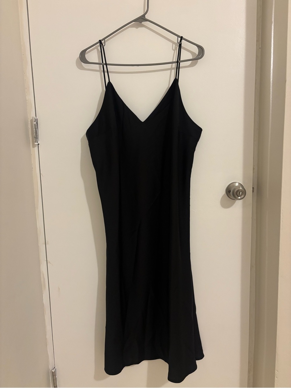 Black classic V-neckline Silk dress